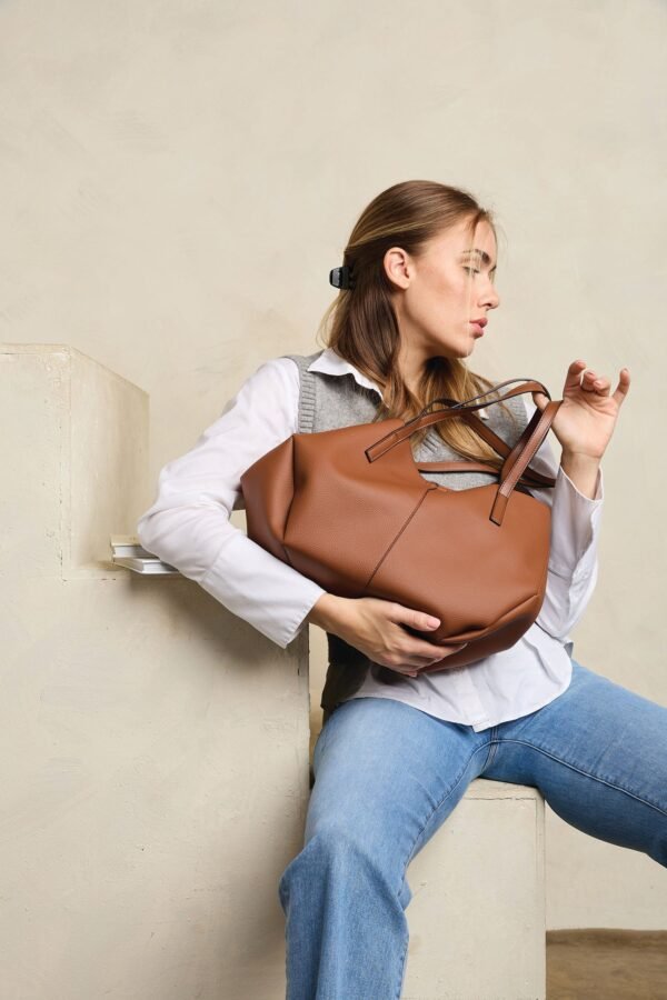 Celeste Vegan Distressed Hobo - Image 5